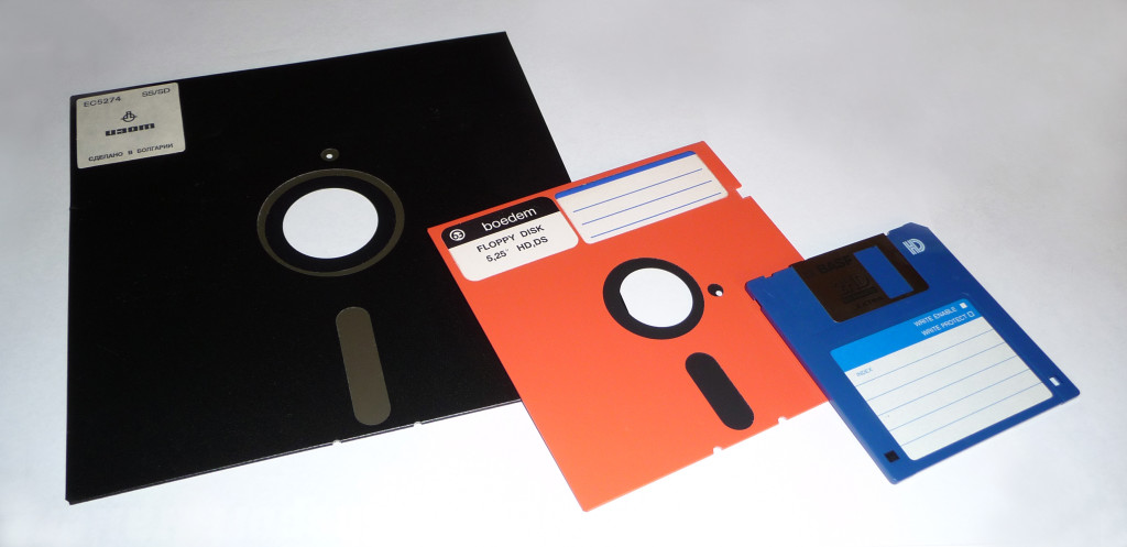 5.27.16.Floppy_disk_2009_G1